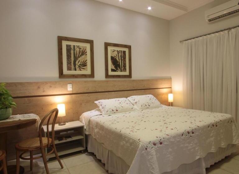 デラックスルーム, Pousada Surucuá