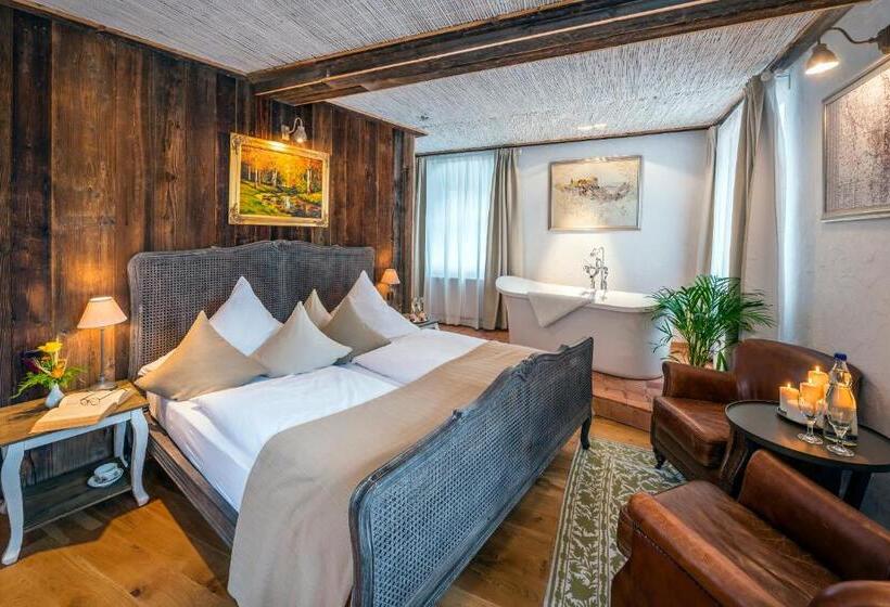 标准间带漩涡浴缸, Wellness Goldenes Fass Meißen