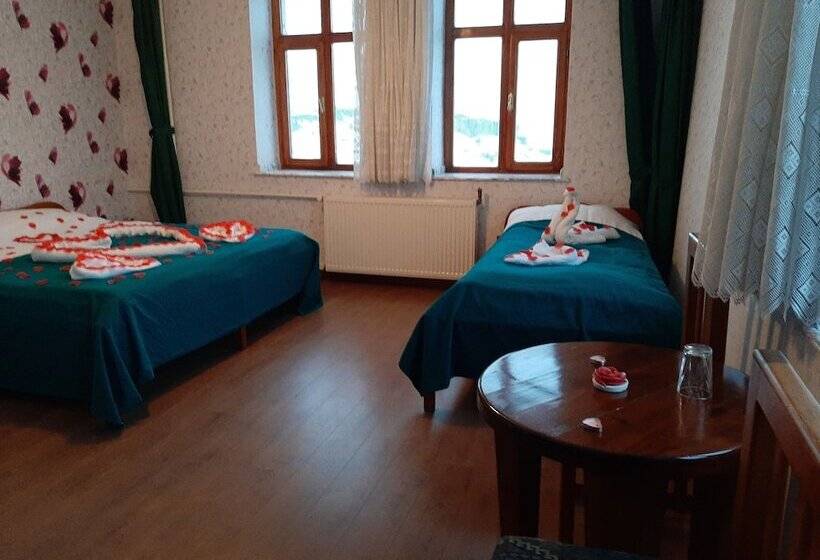 Номер Стандарт Трехместный, Kapadokya Stonelake Hotel