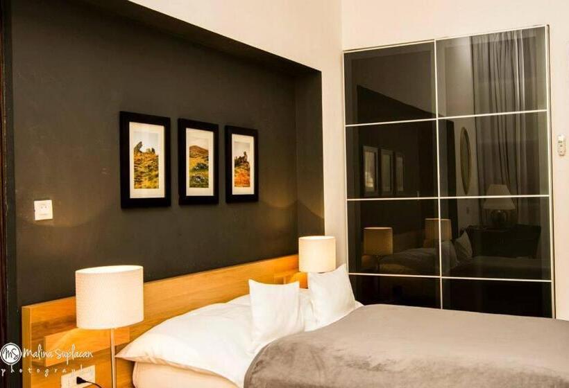 スタンダードルーム, Ivana