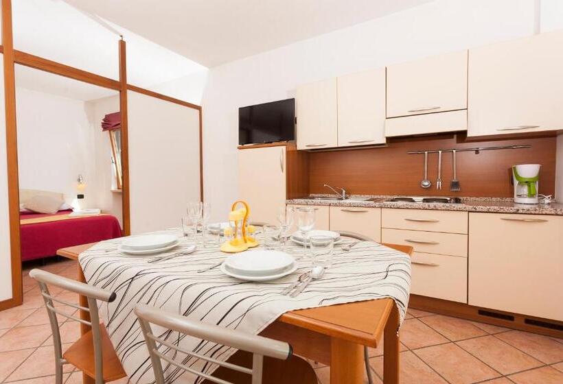 Апартаменты Superior 1 Спальня, Taki Village