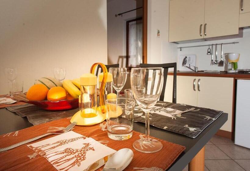 Апартаменты 2 Спальни с Террасой, Taki Village