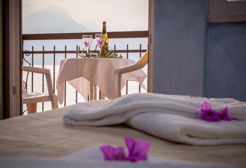 Номер Superior, Taki Village