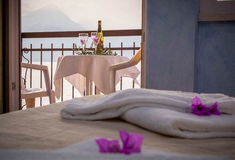 Номер Superior, Taki Village