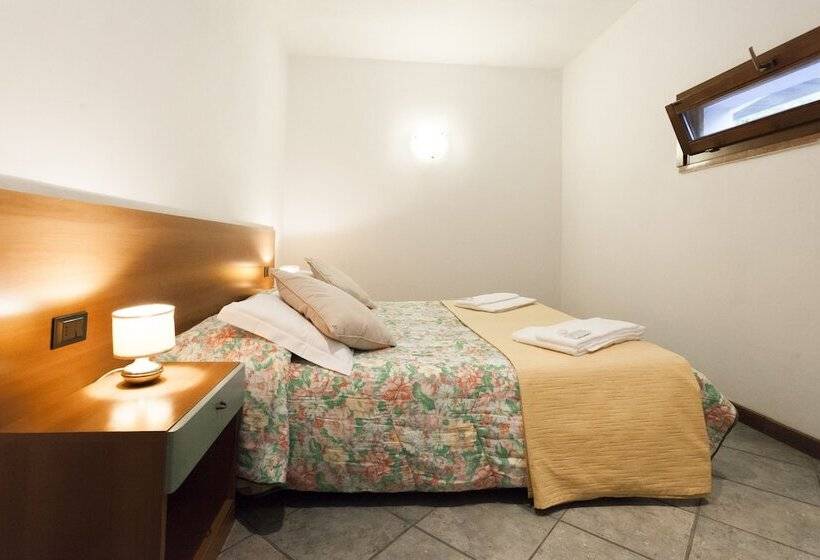 带1个卧室的公寓, Taki Village