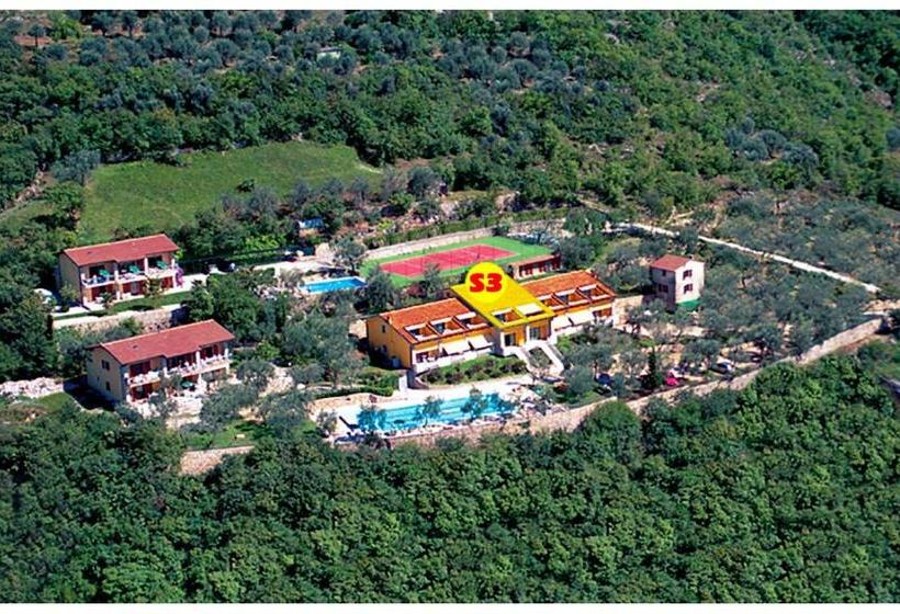 带2个卧室的高级公寓, Taki Village