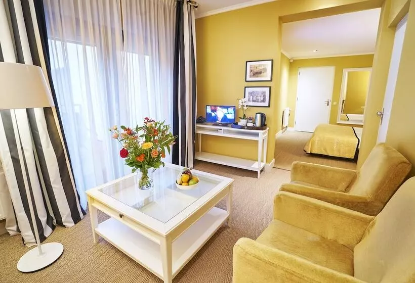 Junior Suite, Saillant Hotel Gulpenerland   Auping Hotel Partner