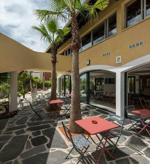 Студия Стандарт, Appart'hôtel Agathea