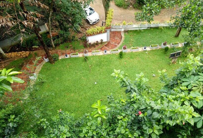 חדר דלוקס עם נוף להרים, 3arch Eco Cottage Ella