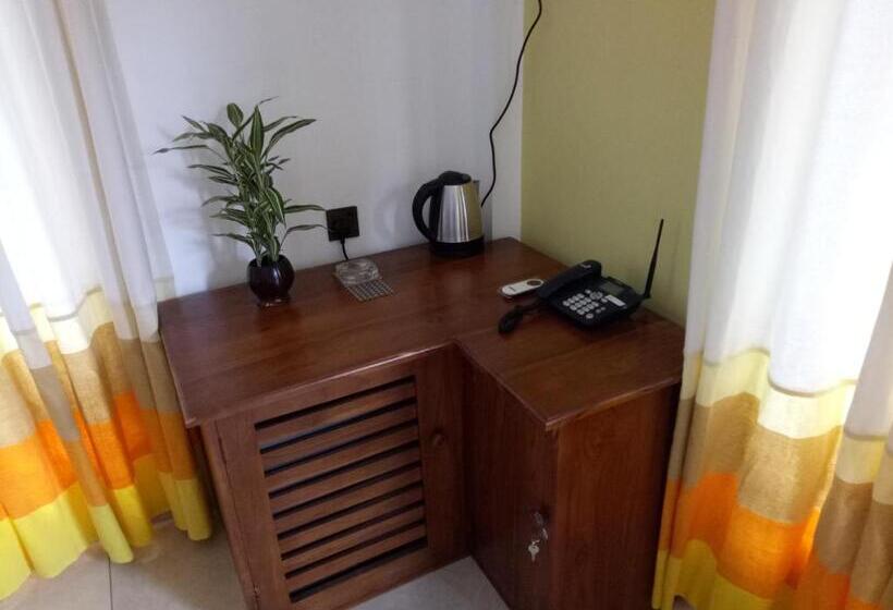 חדר סטנדרט לשלושה, 3arch Eco Cottage Ella