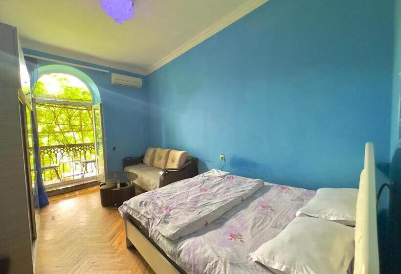 스탠다드 발코니 룸, Karson Family Hostel & Guest House