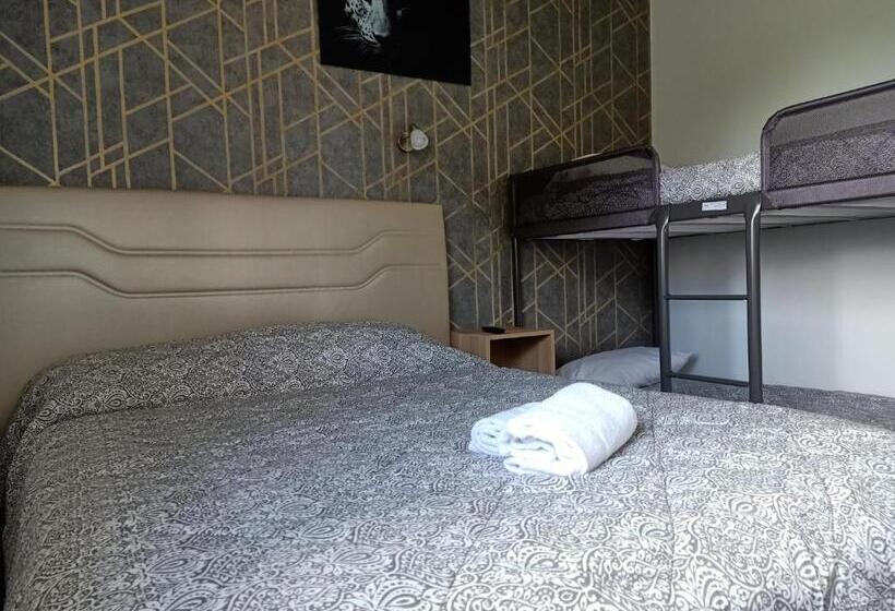 Family Room, Astrotel Romorantin Lanthenay Soirée étape