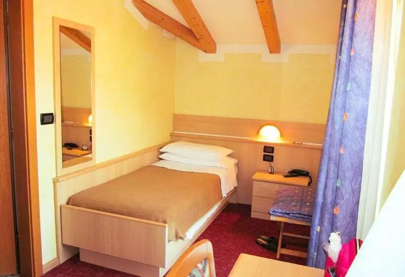 スタンダードシングルルーム, Berg Hotel Latemar Spitze