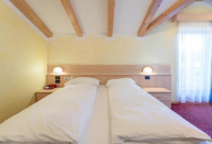 标准间, Berg Hotel Latemar Spitze