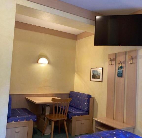 이코노미 트리플 룸, Berg Hotel Latemar Spitze