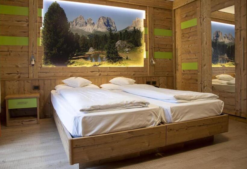 디럭스 4인 룸, Berg Hotel Latemar Spitze