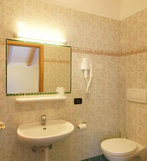 标准三人间, Berg Hotel Latemar Spitze