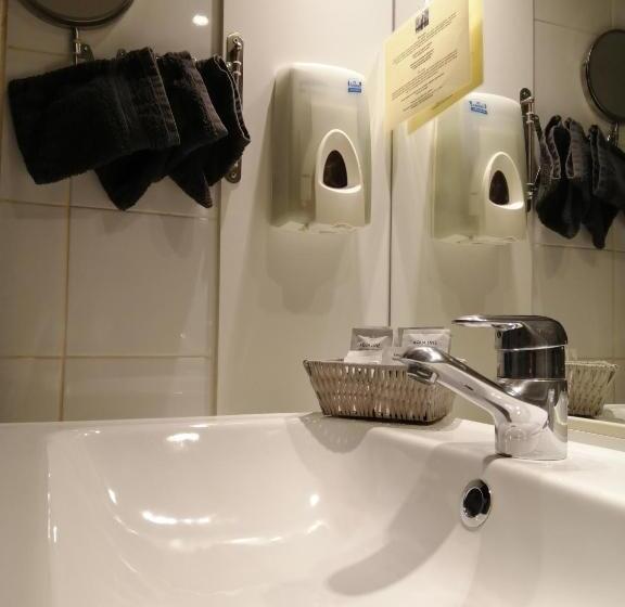 غرفة قياسية ثلاثية, Boutique Hotel Butler