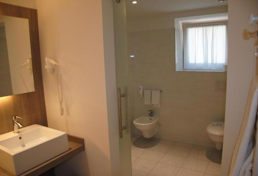 חדר סטנדרט עם מרפסת, Alpenresort Belvedere