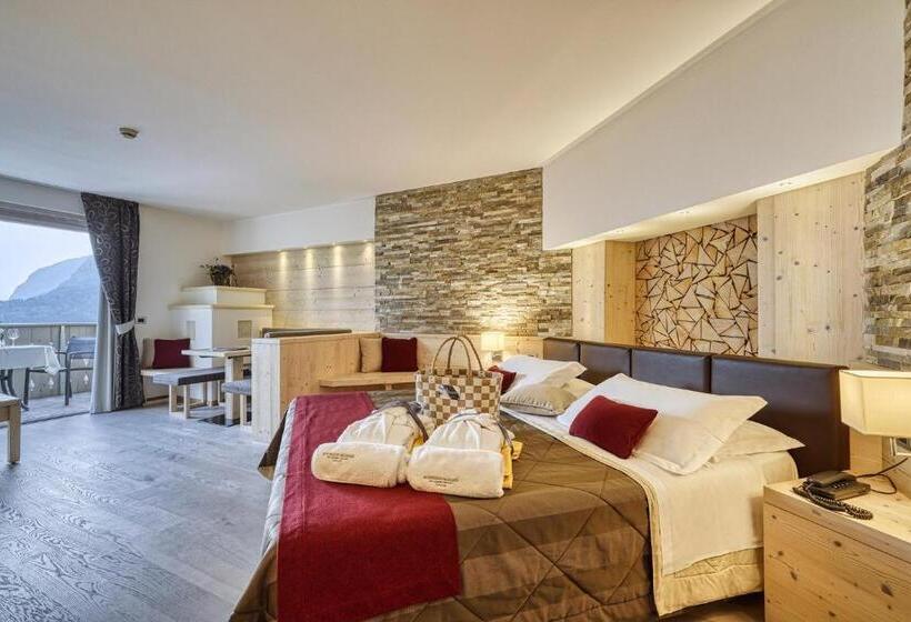 סוויטת ג'וניור נוף לאגם, Alpenresort Belvedere