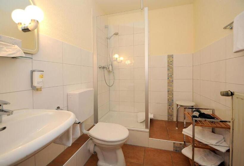 스탠다드 싱글 룸, Alte Redaktion