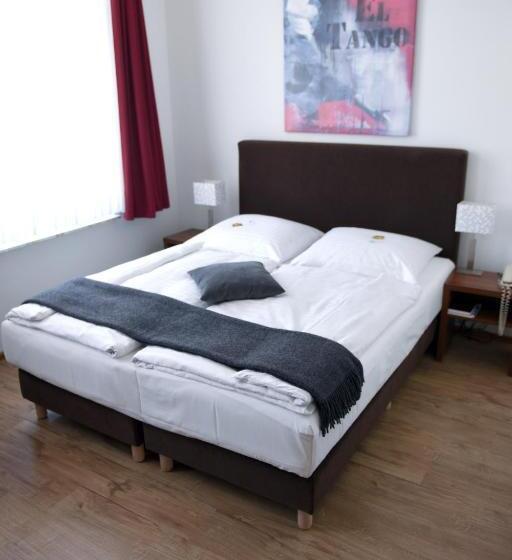 스탠다드 룸, Alte Redaktion