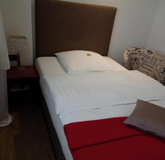 스탠다드 싱글 룸, Alte Redaktion