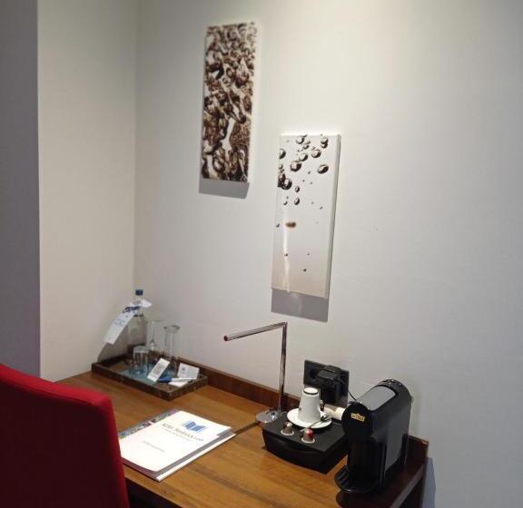 스탠다드 싱글 룸, Alte Redaktion