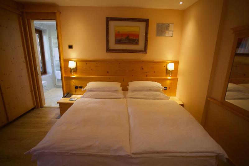 חדר סטנדרט לשלושה, Cima Rosetta  Bw Signature Collection