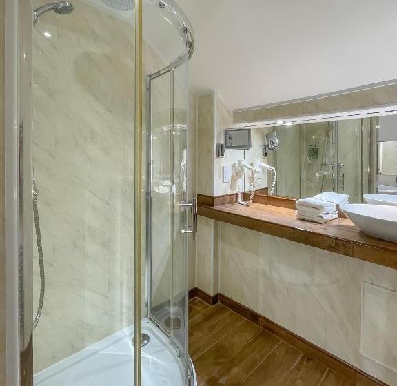 套房, Cliftonville