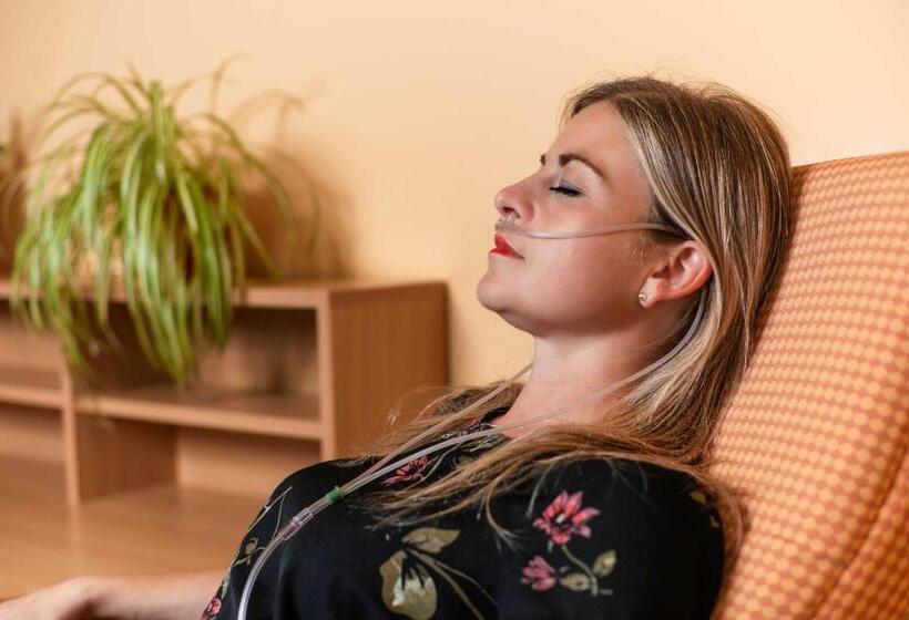 غرفة قياسية, Complex Curie