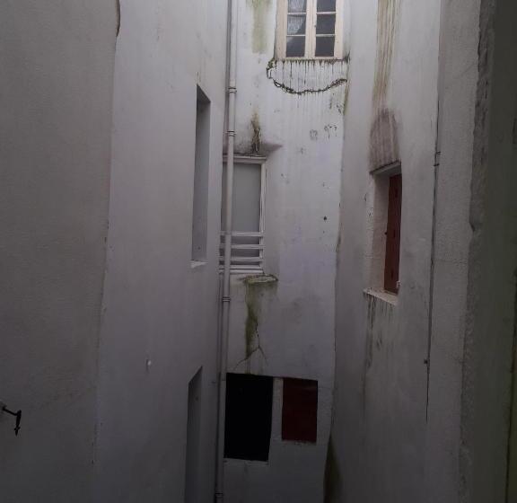 标准三人间内部客房, De L'europe