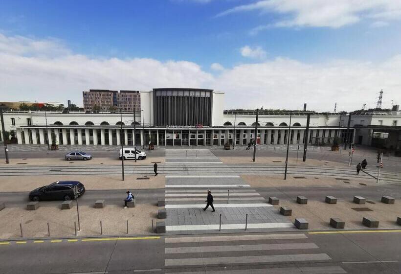 标准间, La Consigne Caen Gare Sncf Centre