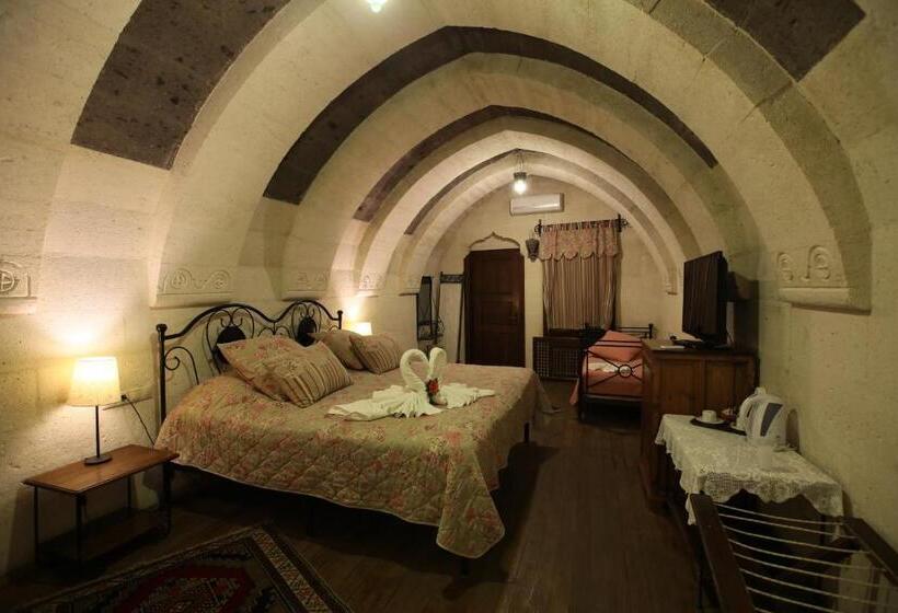 اتاق لوکس با بالکن, Lalesaray