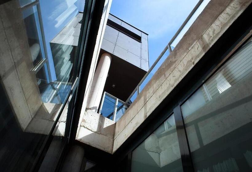 דירת חדר, Le Pavillon 7