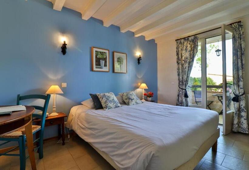 スタンダードルーム, L'estirado Des Adrets