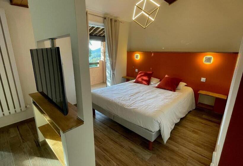 סוויטה עם ג'קוזי, L'estirado Des Adrets