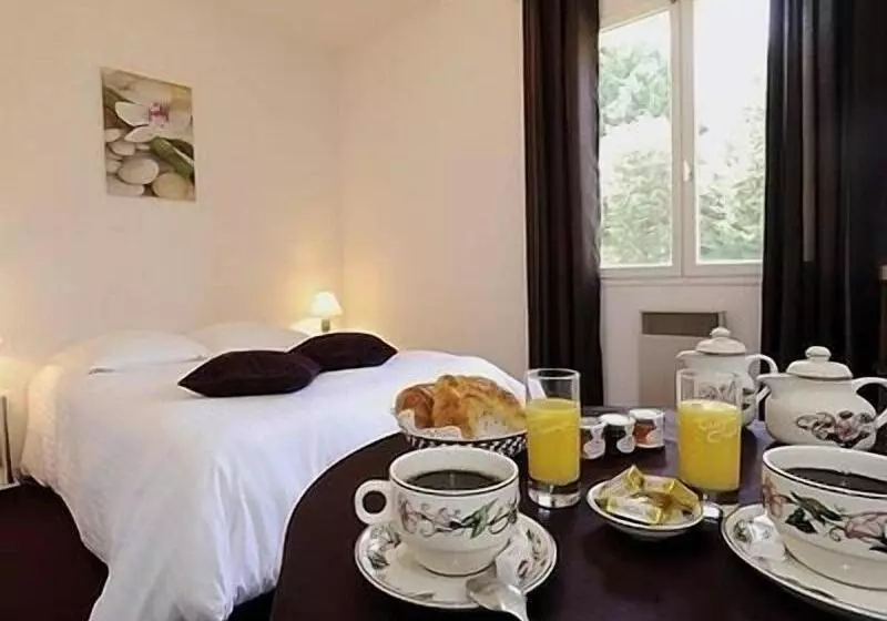 コンフォートルーム, Logis Hotel Des Grands Vins
