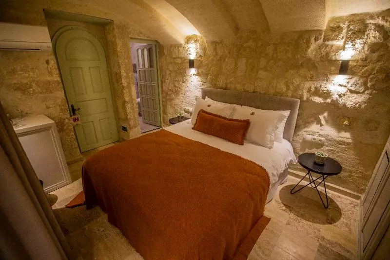 コンフォートルーム, Logis Hotel Des Grands Vins