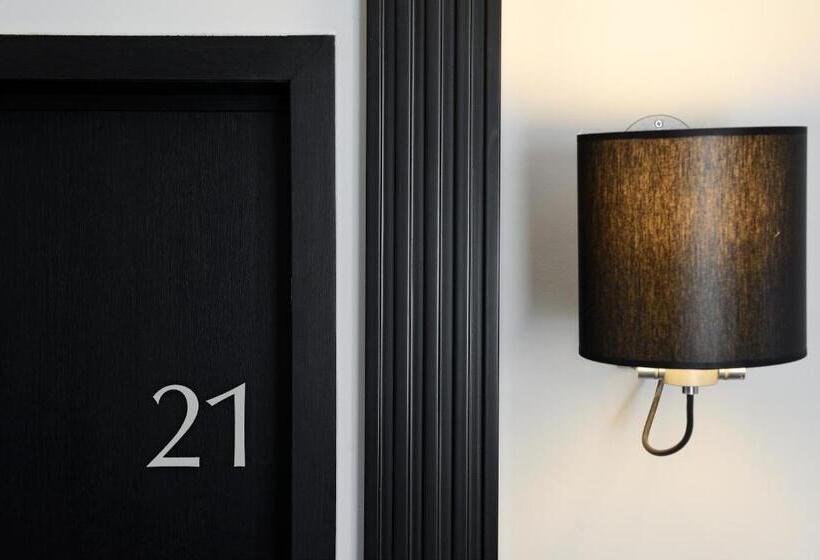 스탠다드 룸, Messeyne