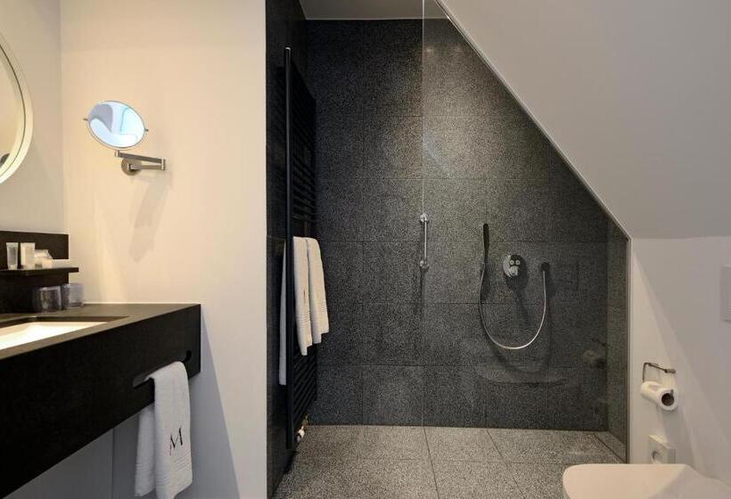 프레스티지 룸, Messeyne