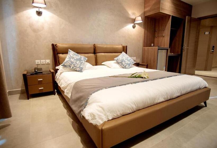 اتاق لوکس با چشمانداز شهر, My Luxury