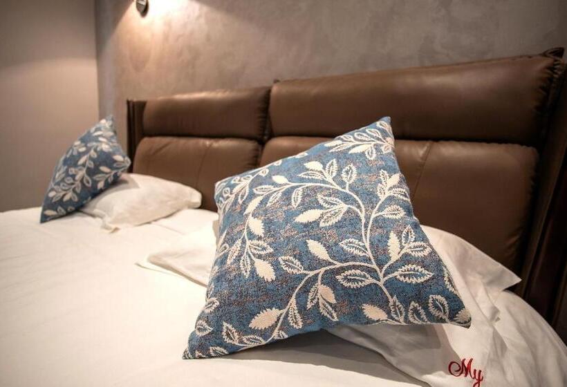 اتاق لوکس با چشمانداز شهر, My Luxury