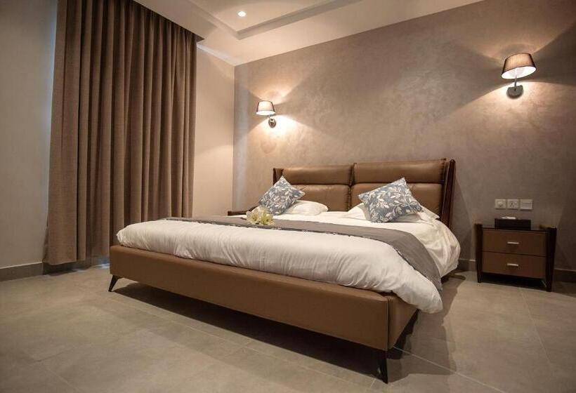 سوییت جونیور با بالکن, My Luxury