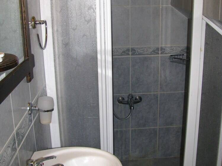 单人经济间, Nature Park Cave