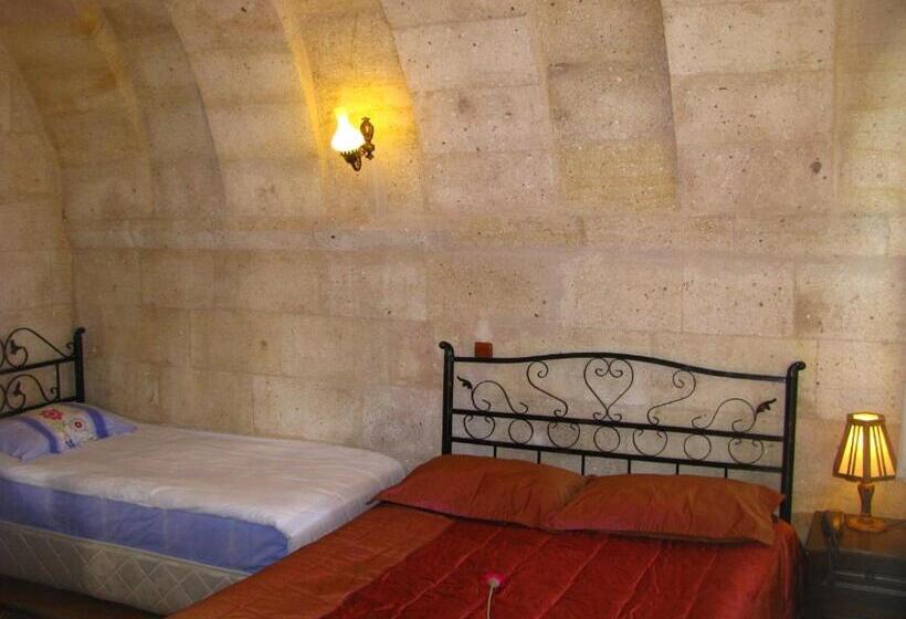 标准三人间, Nature Park Cave