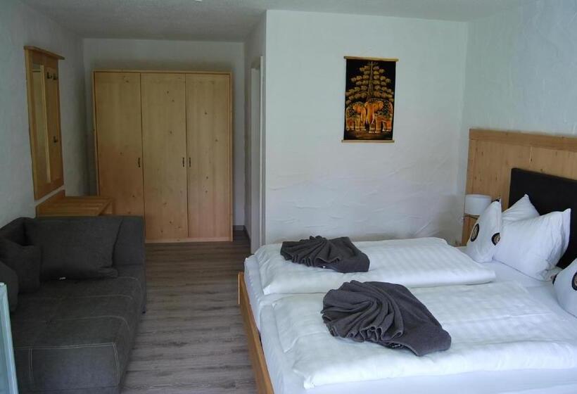 غرفة سوبيريور, Paga