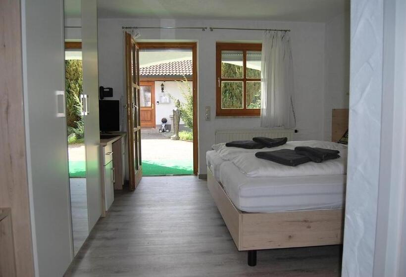 غرفة سوبيريور, Paga