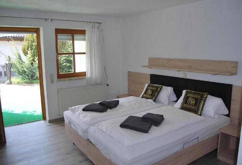 غرفة سوبيريور, Paga