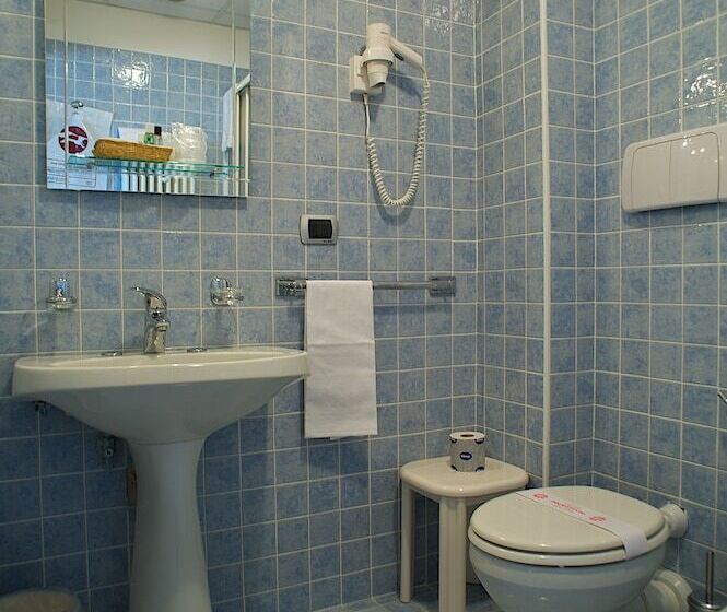 스탠다드 싱글 룸, Sam